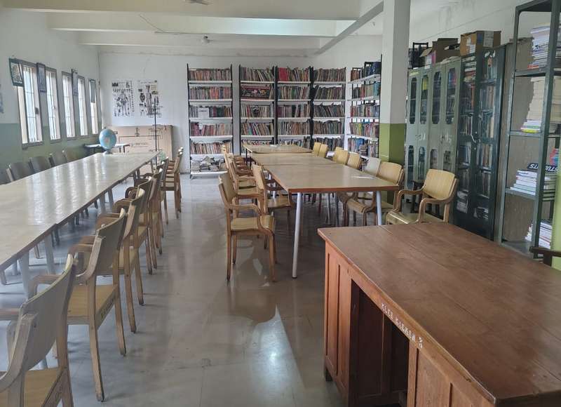 A library at kle state nippani